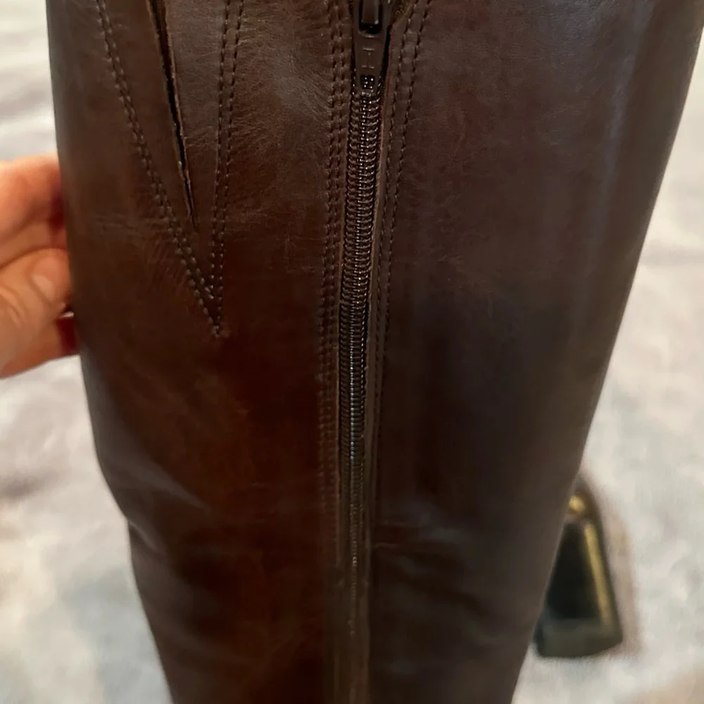 Aldo boots.  Size 7.  Dark brown leather tall 2 buckles - Picture 5 of 11